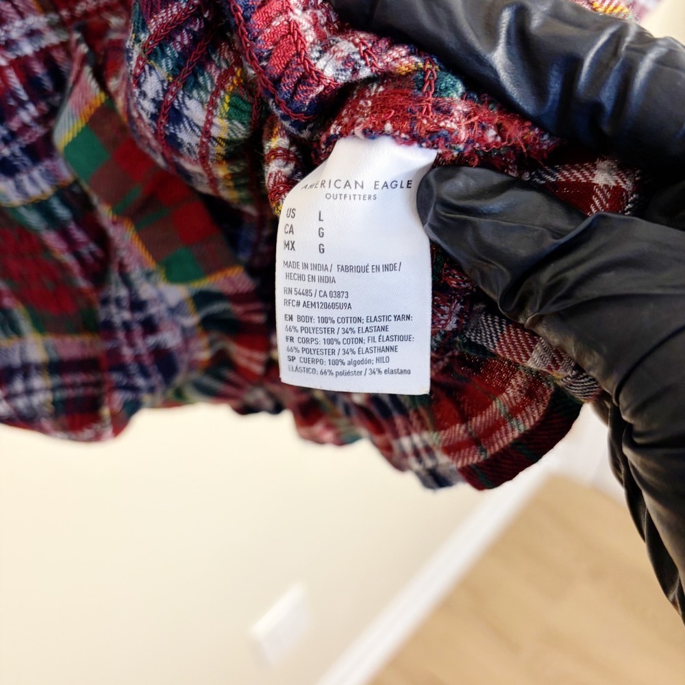 American Eagle Top Women L Red Plaid Smocked Off The Shoulder Puff Sleeve Crop - Picture 3 of 8